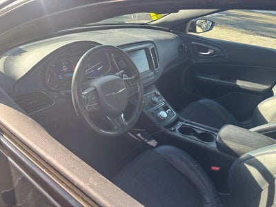 2015 Chrysler 200 S