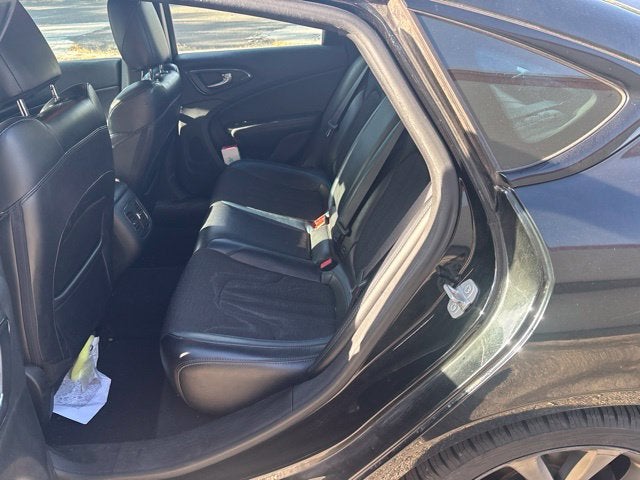2015 Chrysler 200 S
