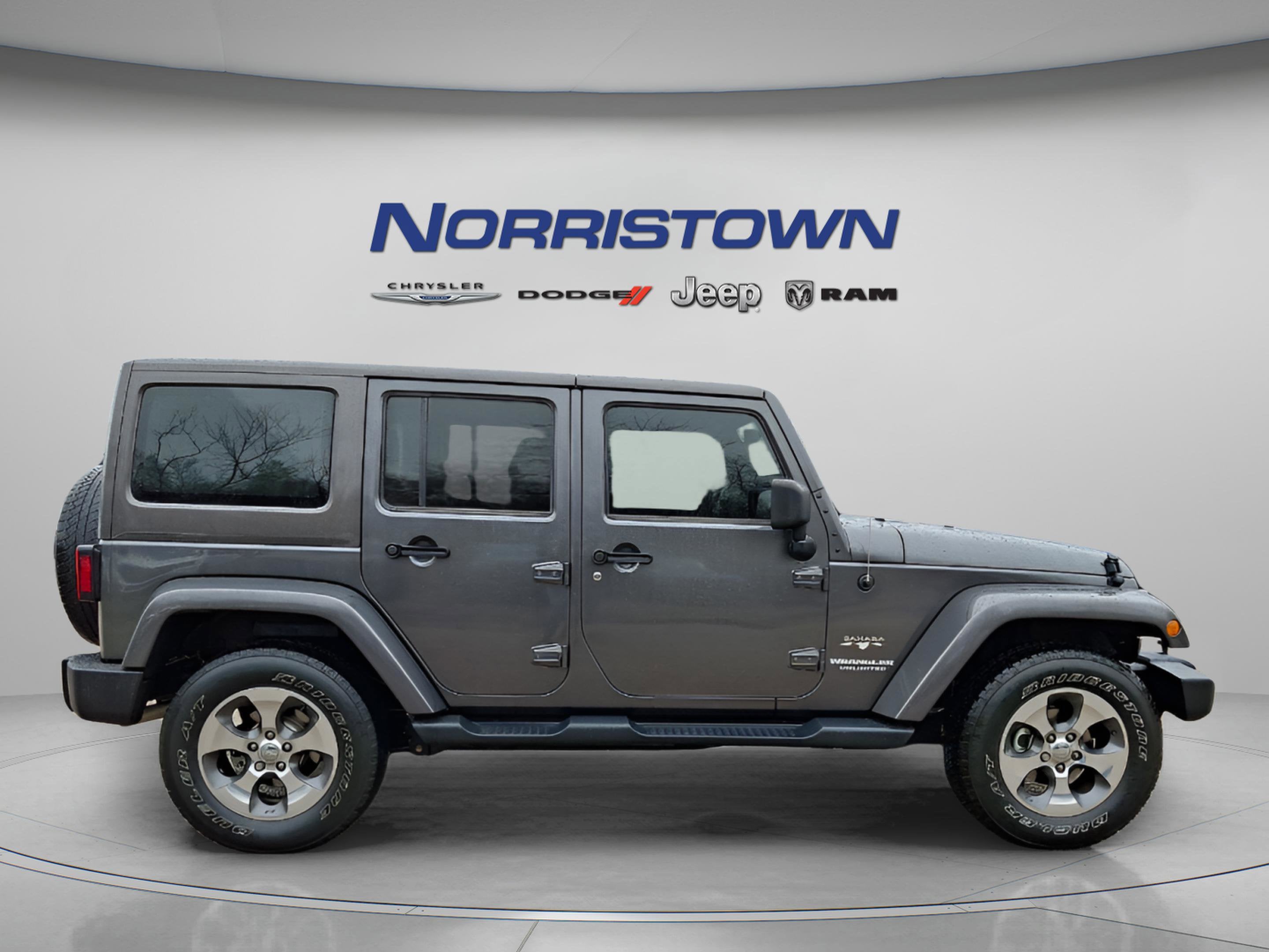 2017 Jeep Wrangler Unlimited Sahara 4x4