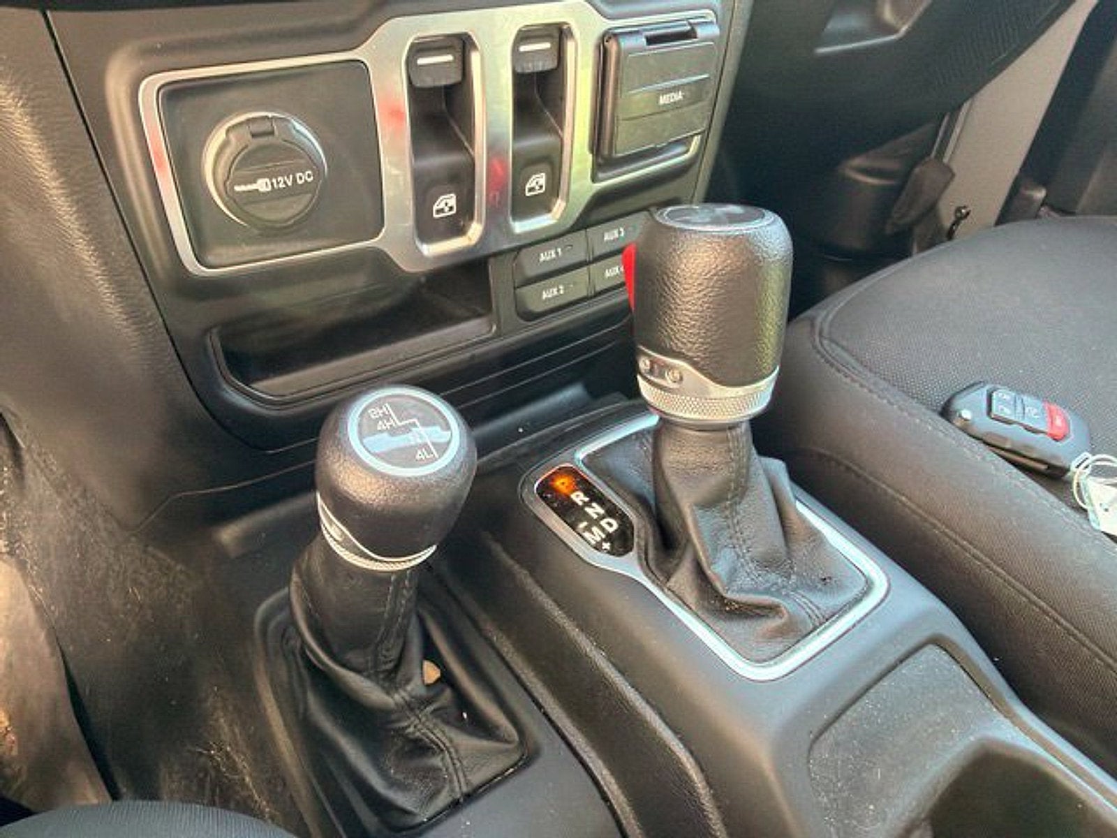 2022 Jeep Wrangler Sport S 4x4