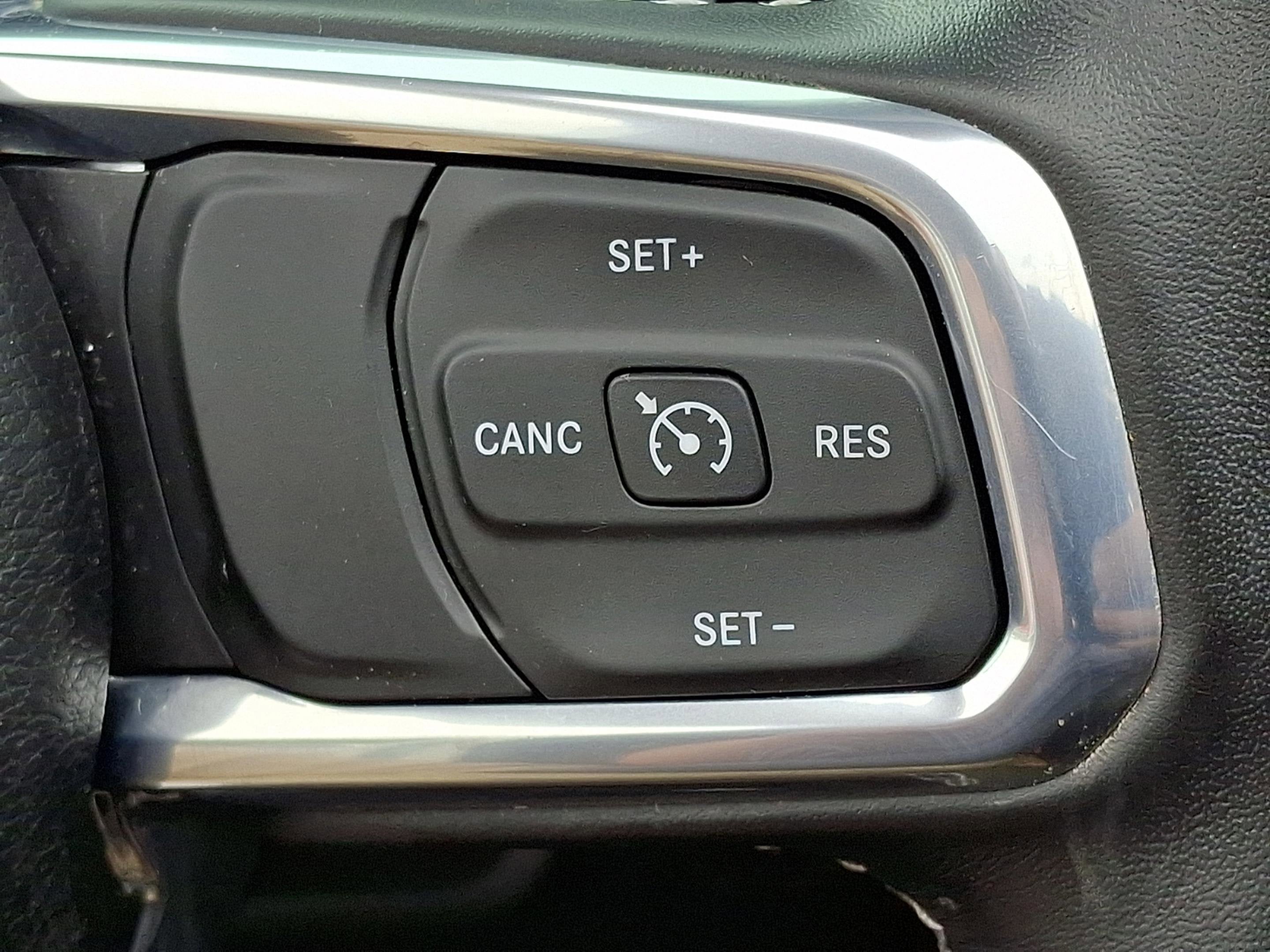 2023 Jeep Wrangler 4-Door Sahara 4x4