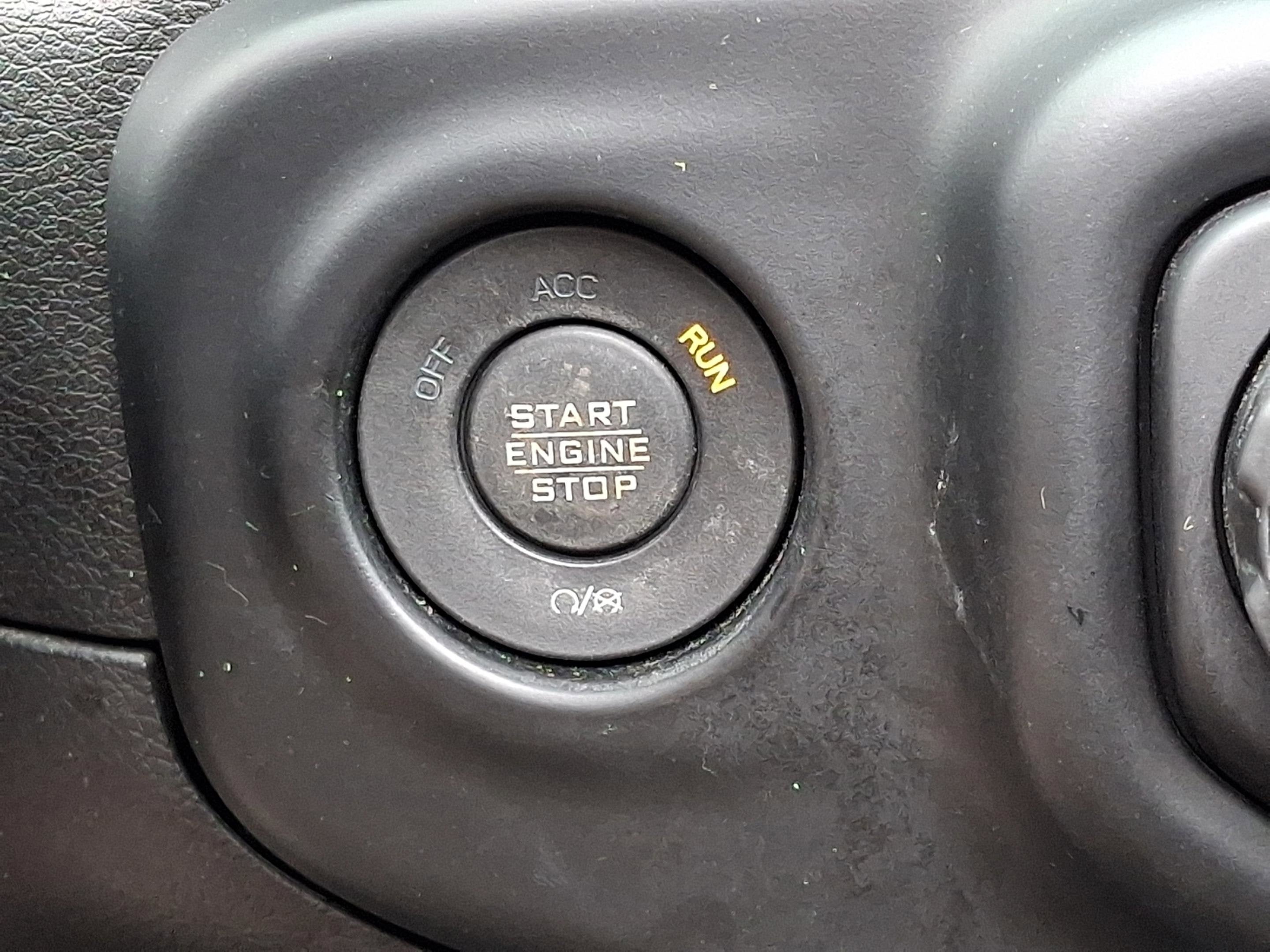 2023 Jeep Wrangler 4-Door Sahara 4x4