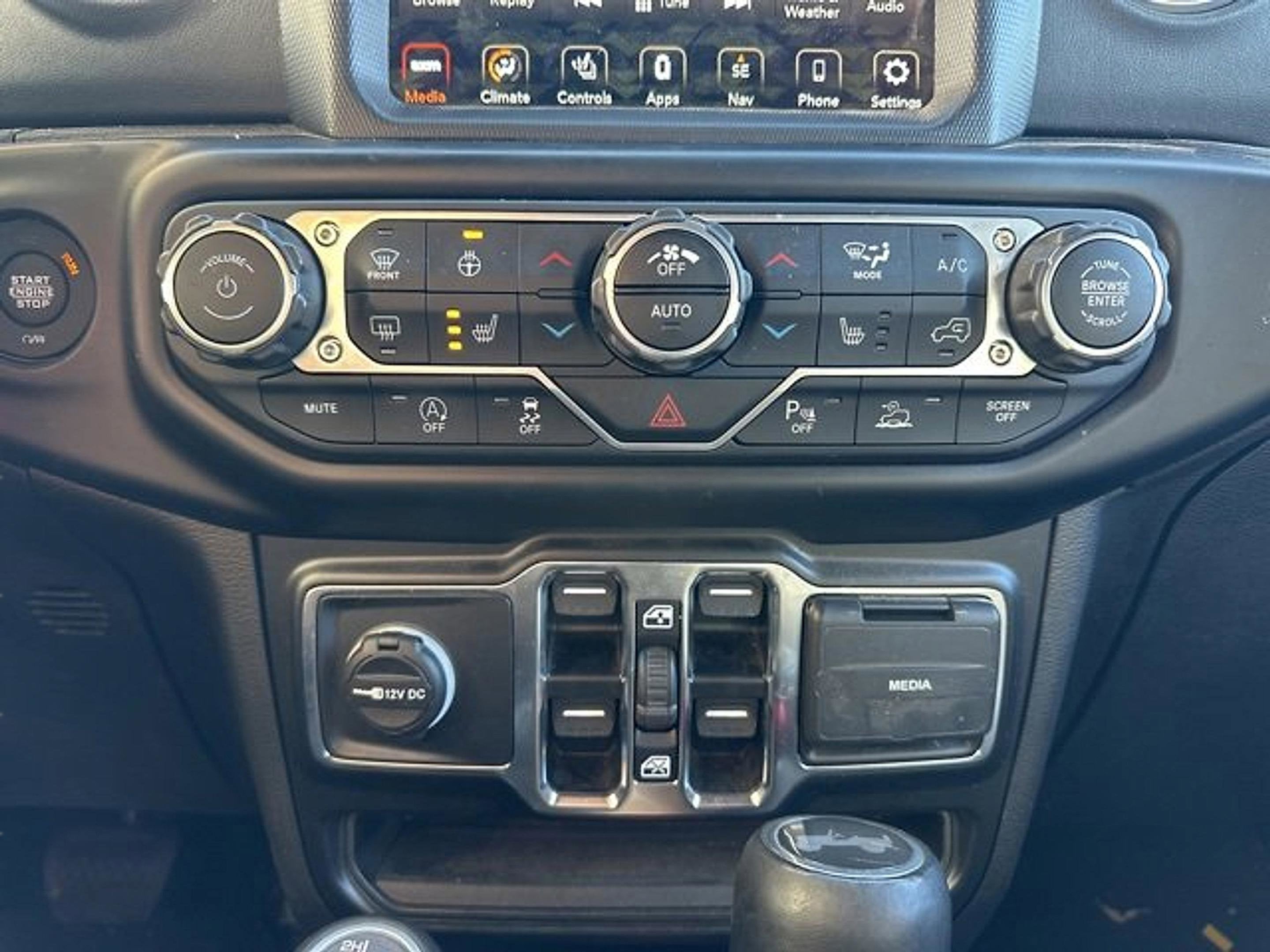 2022 Jeep Wrangler Unlimited Sahara 4x4