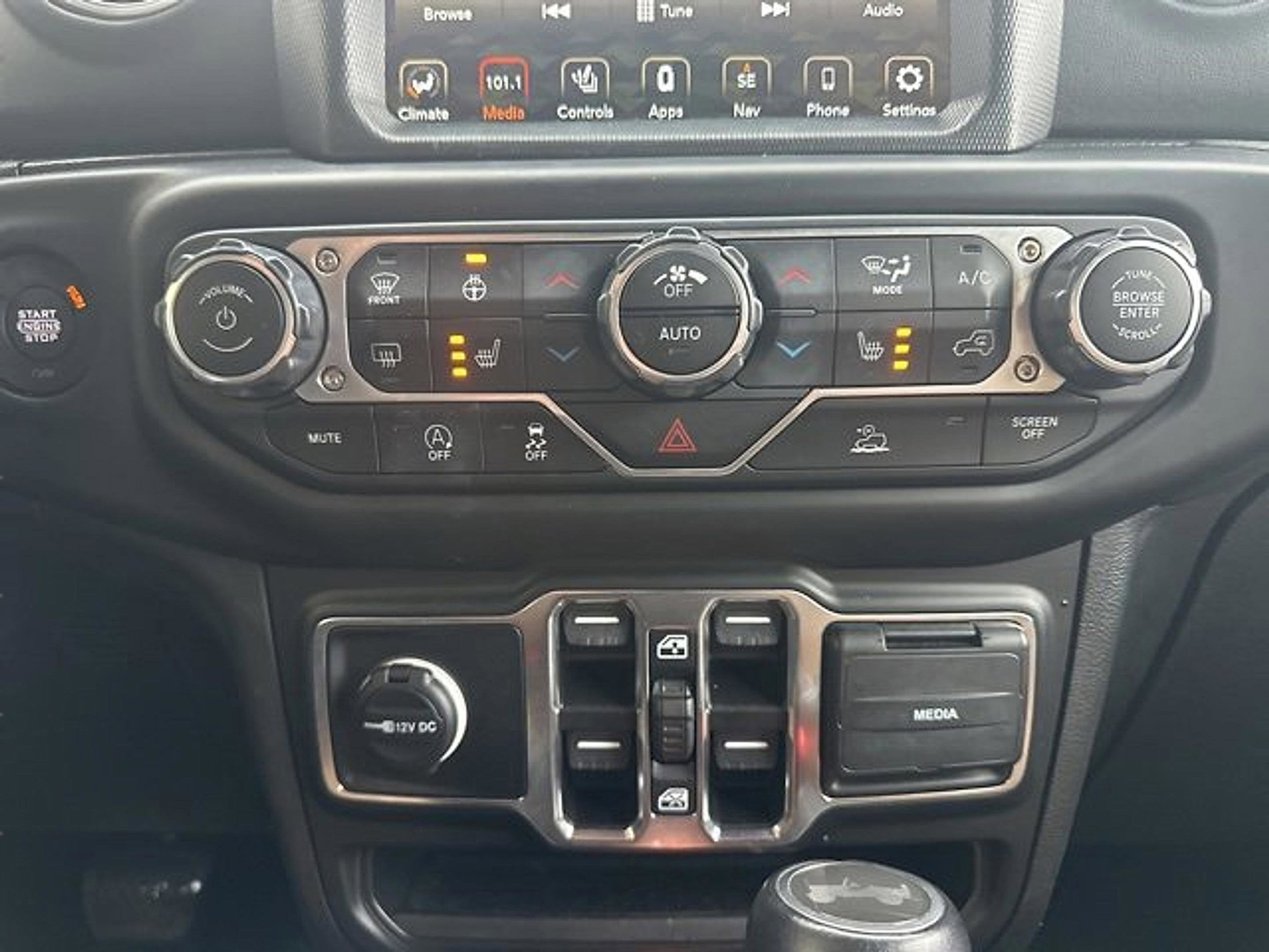 2022 Jeep Wrangler Unlimited Sahara 4x4