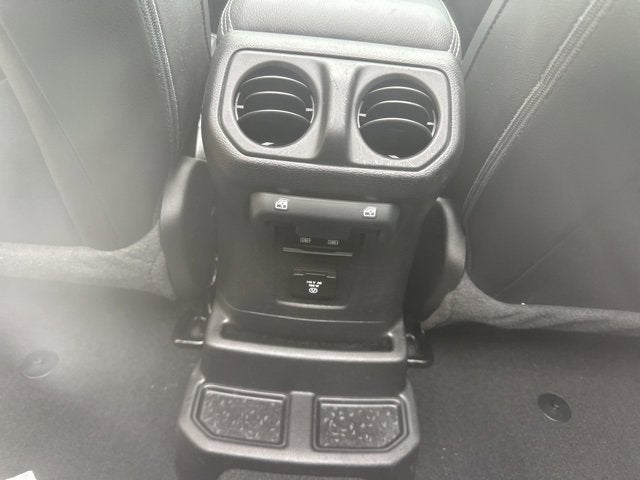 2022 Jeep Wrangler Unlimited Sahara 4x4