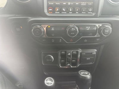 2022 Jeep Wrangler Unlimited Sahara 4x4