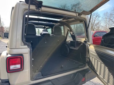 2022 Jeep Wrangler Unlimited Sahara 4x4