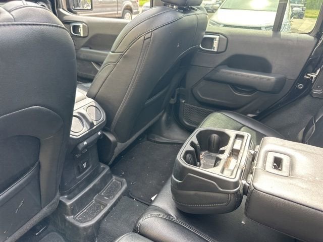 2022 Jeep Wrangler Unlimited Sahara Altitude 4x4