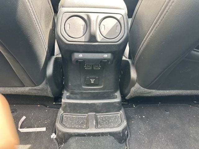 2022 Jeep Wrangler Unlimited Sahara Altitude 4x4