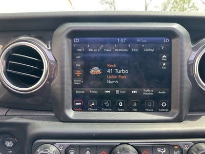 2022 Jeep Wrangler Unlimited Sahara Altitude 4x4