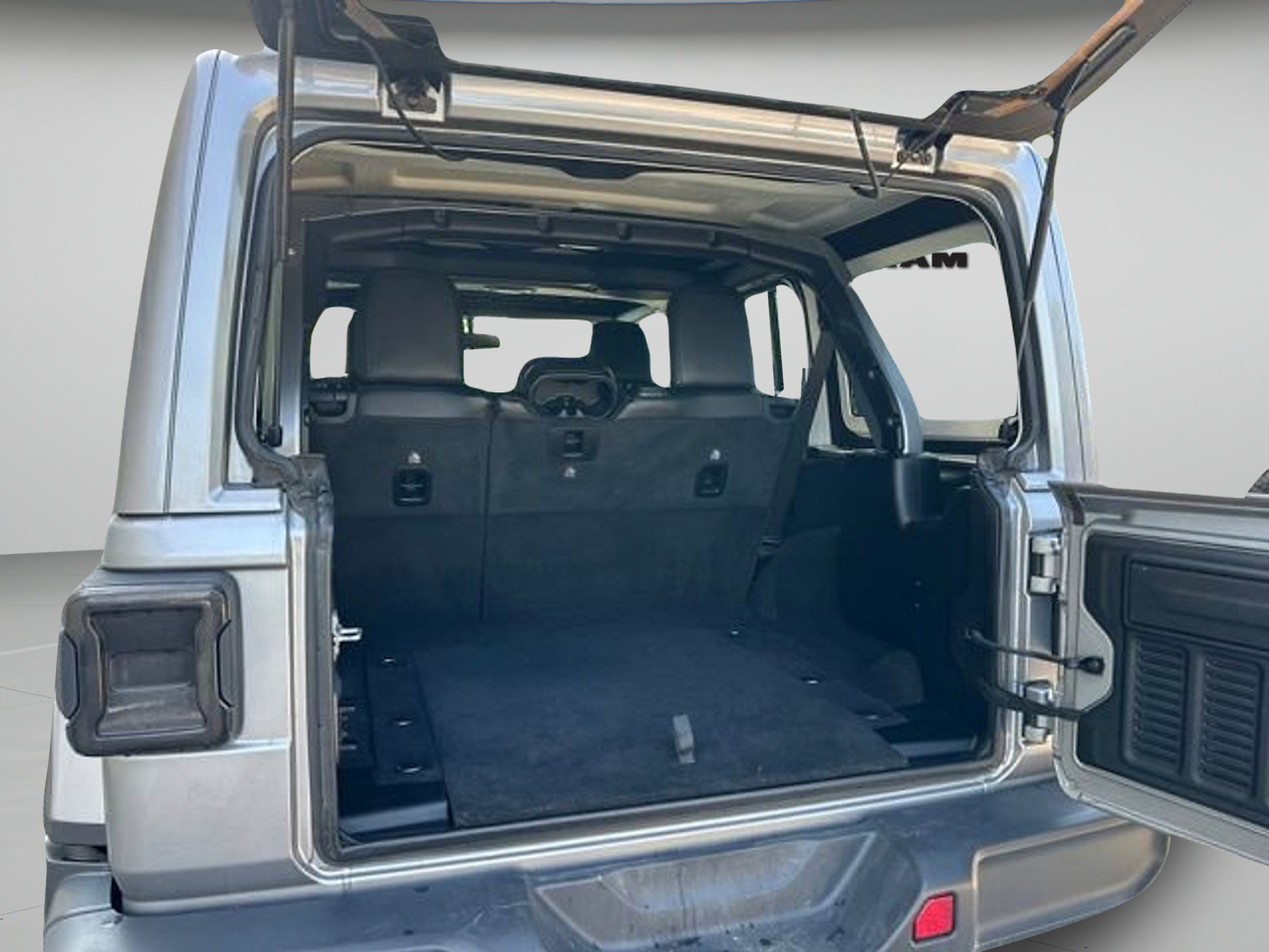2021 Jeep Wrangler Unlimited Sahara Altitude 4x4