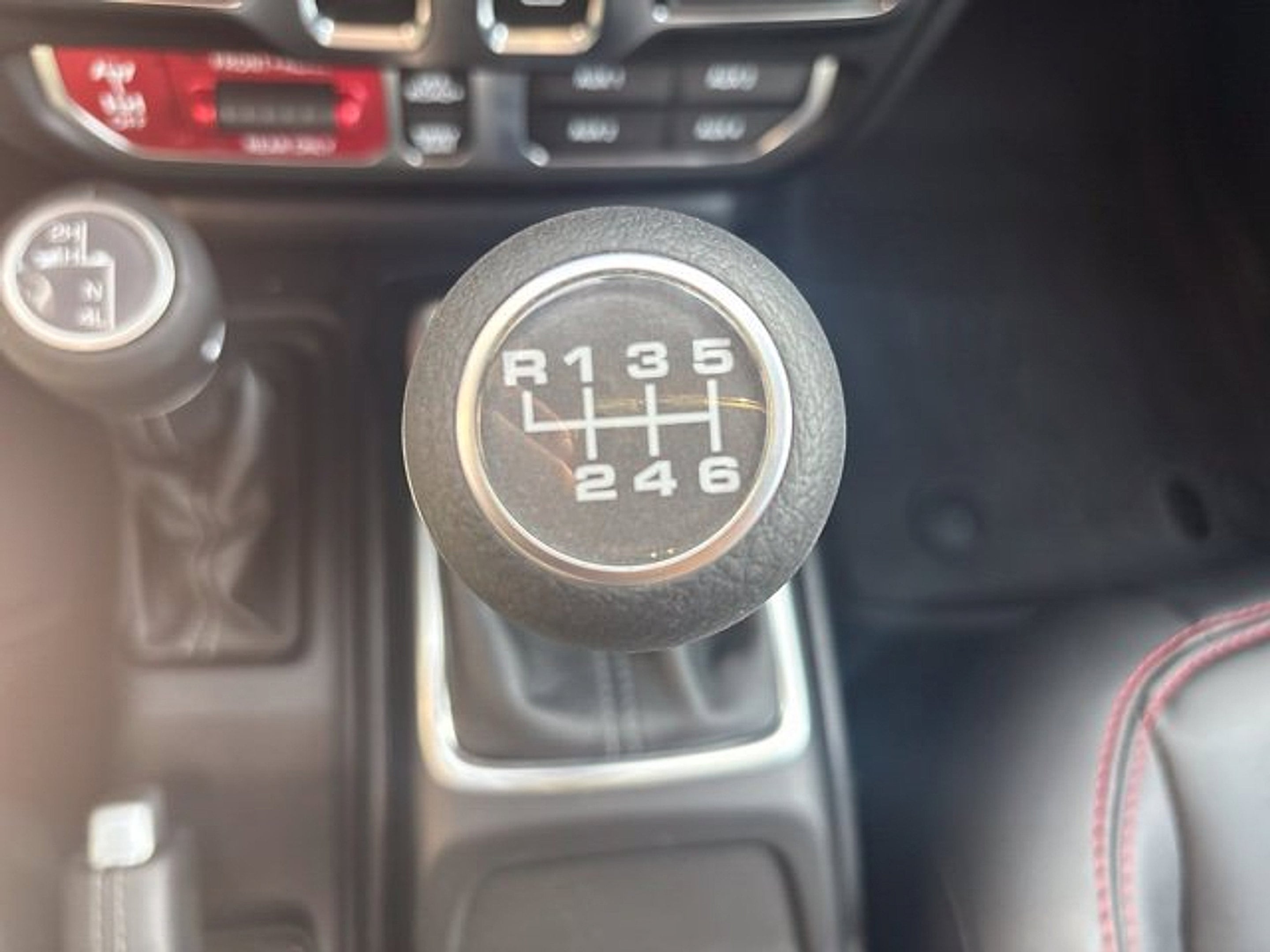 2024 Jeep Wrangler 2-Door Recon 4x4