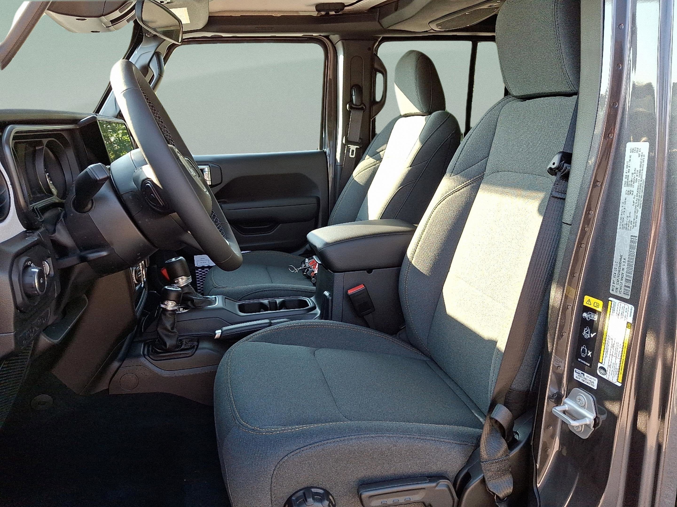 2025 Jeep Wrangler WRANGLER 4-DOOR SPORT S