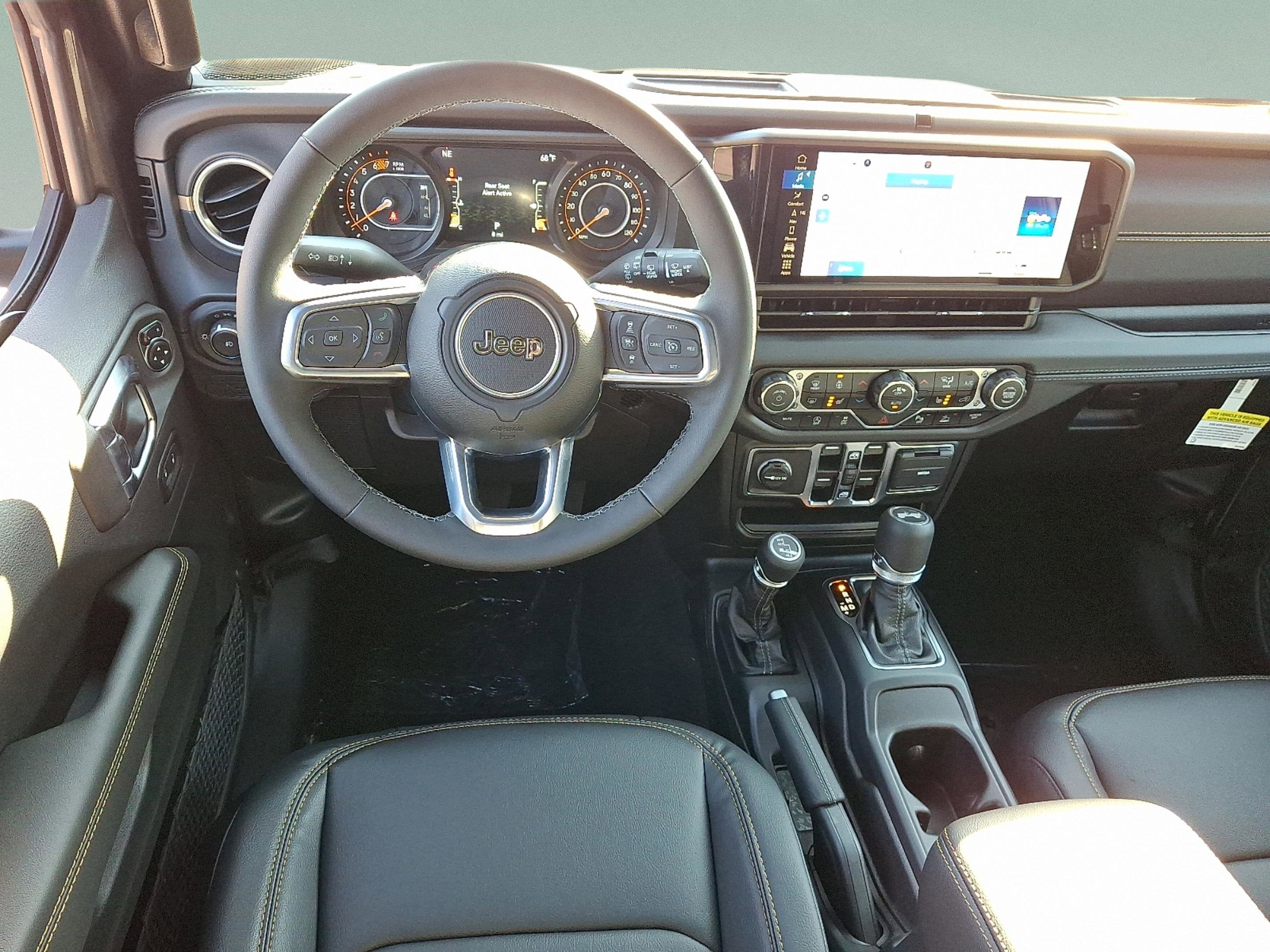 2025 Jeep Wrangler WRANGLER 4-DOOR SAHARA