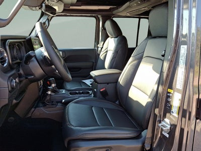 2025 Jeep Wrangler WRANGLER 4-DOOR SAHARA