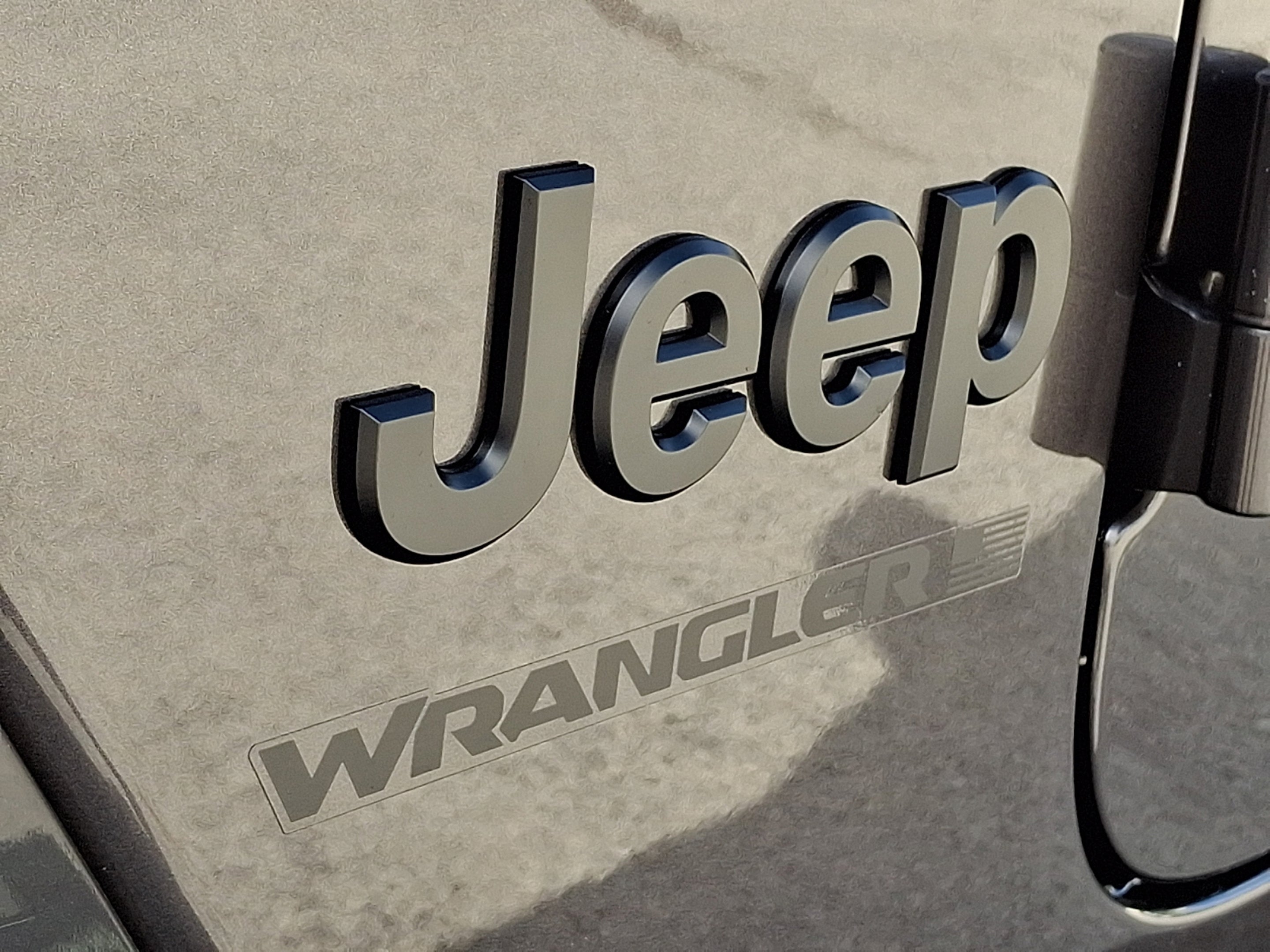 2027 Jeep Wrangler WRANGLER 4-DOOR SAHARA