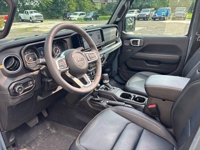 2024 Jeep Wrangler Sahara