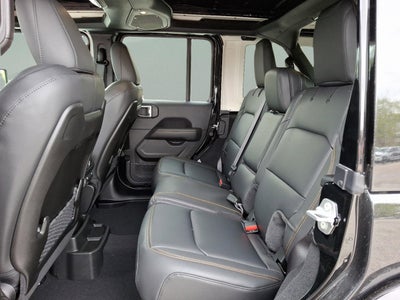 2025 Jeep Wrangler WRANGLER 4-DOOR SAHARA