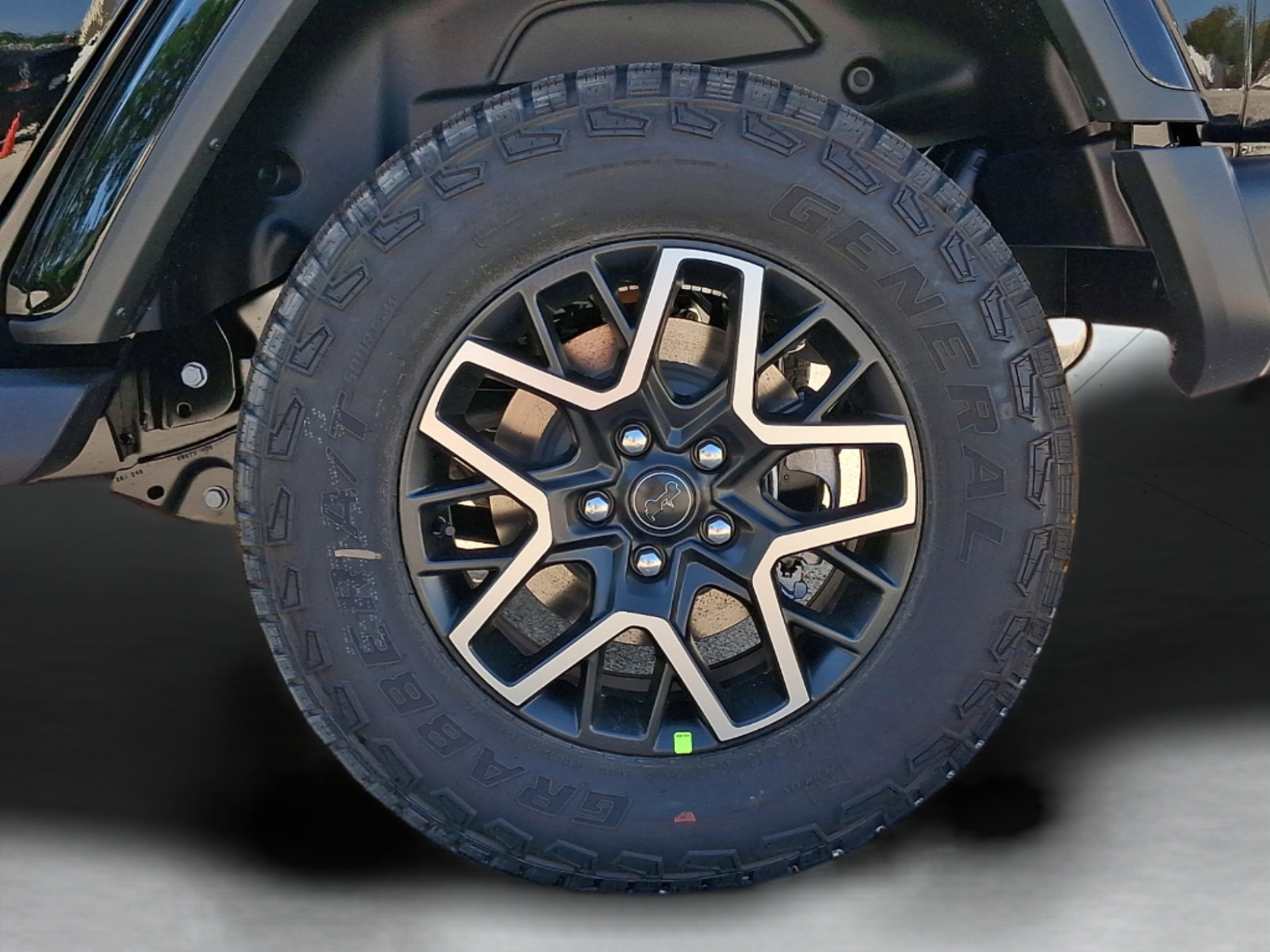 2027 Jeep Wrangler WRANGLER 4-DOOR SAHARA