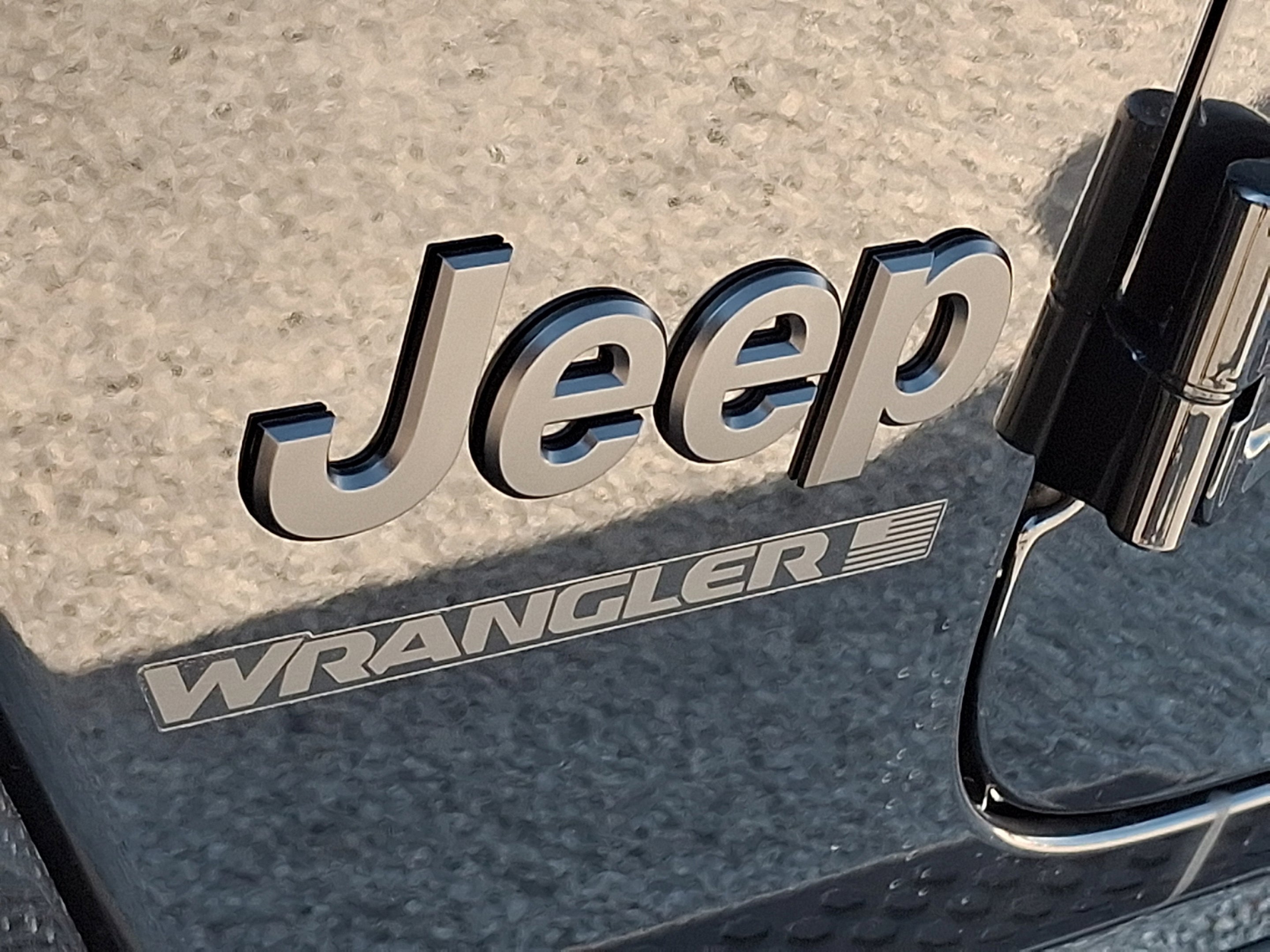 2027 Jeep Wrangler WRANGLER 4-DOOR SAHARA