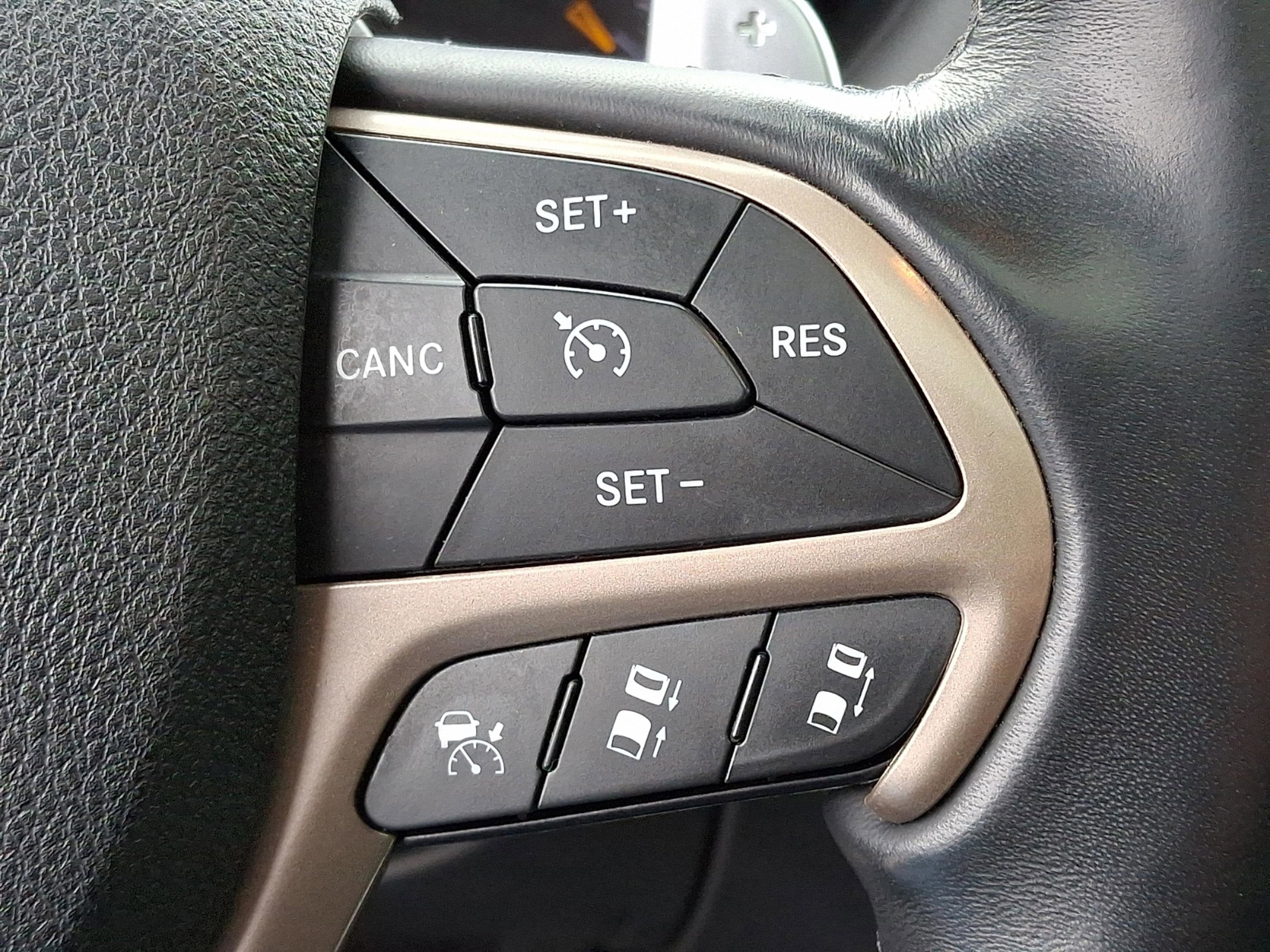 2016 Jeep Grand Cherokee Summit