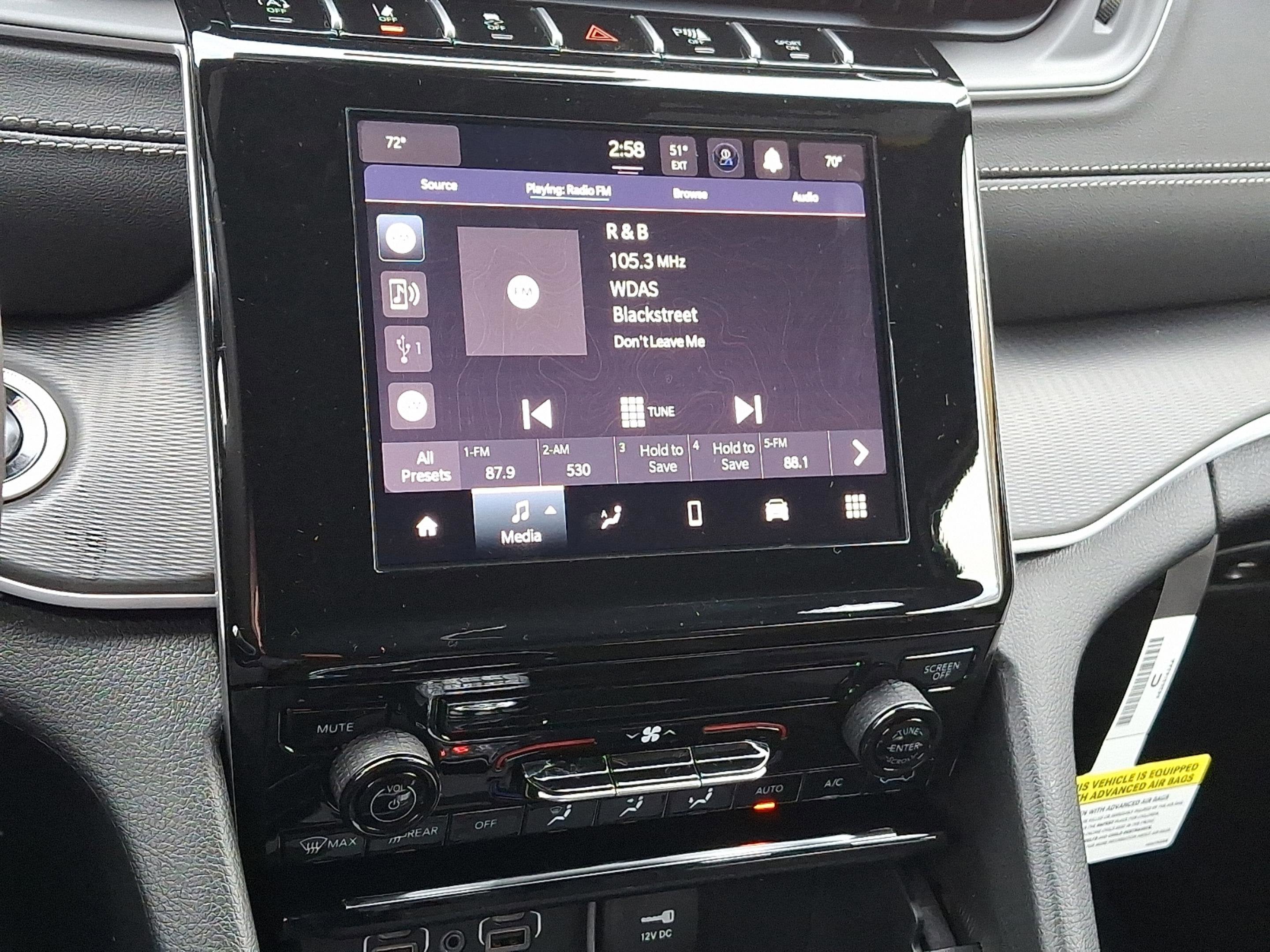 2025 Jeep Grand Cherokee GRAND CHEROKEE LAREDO X 4X4