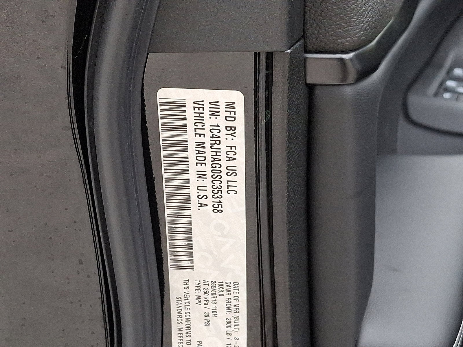 2025 Jeep Grand Cherokee GRAND CHEROKEE LAREDO X 4X4