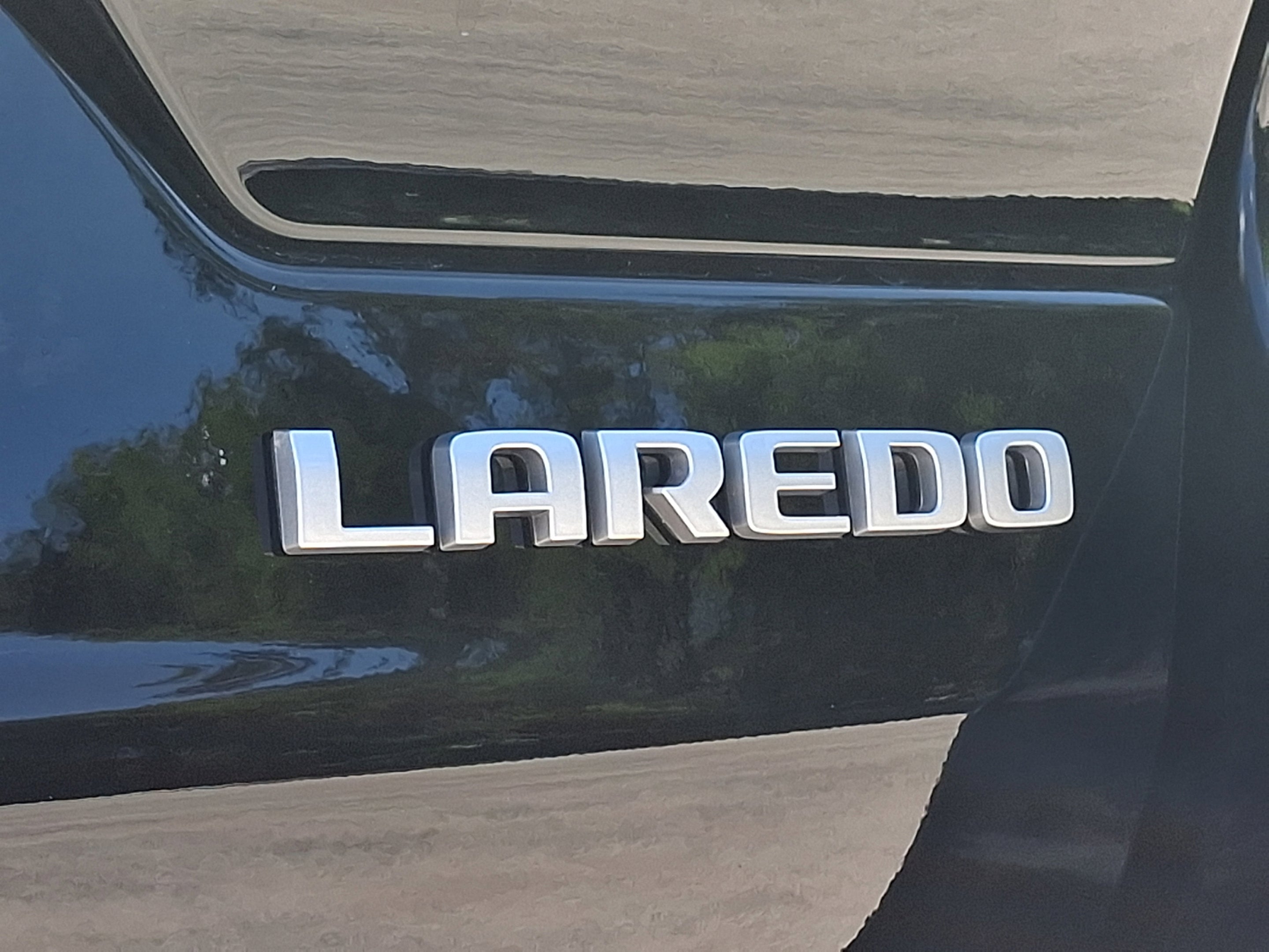 2027 Jeep Grand Cherokee Laredo X