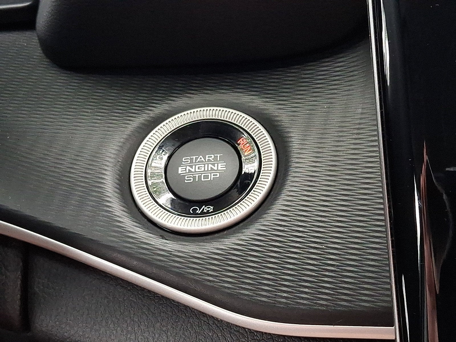 2023 Jeep Grand Cherokee Laredo 4x4