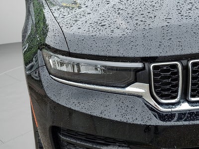 2023 Jeep Grand Cherokee Laredo 4x4