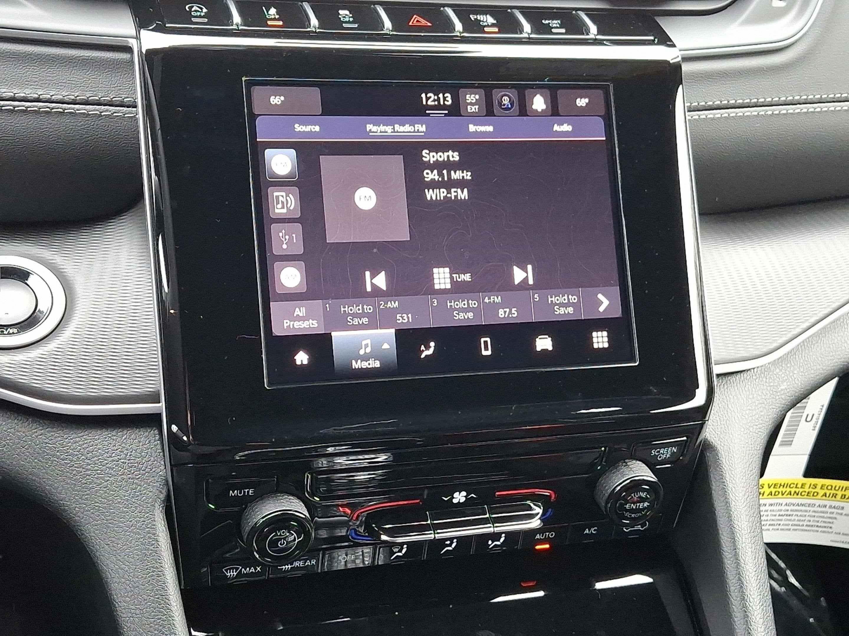 2025 Jeep Grand Cherokee GRAND CHEROKEE LAREDO X 4X4