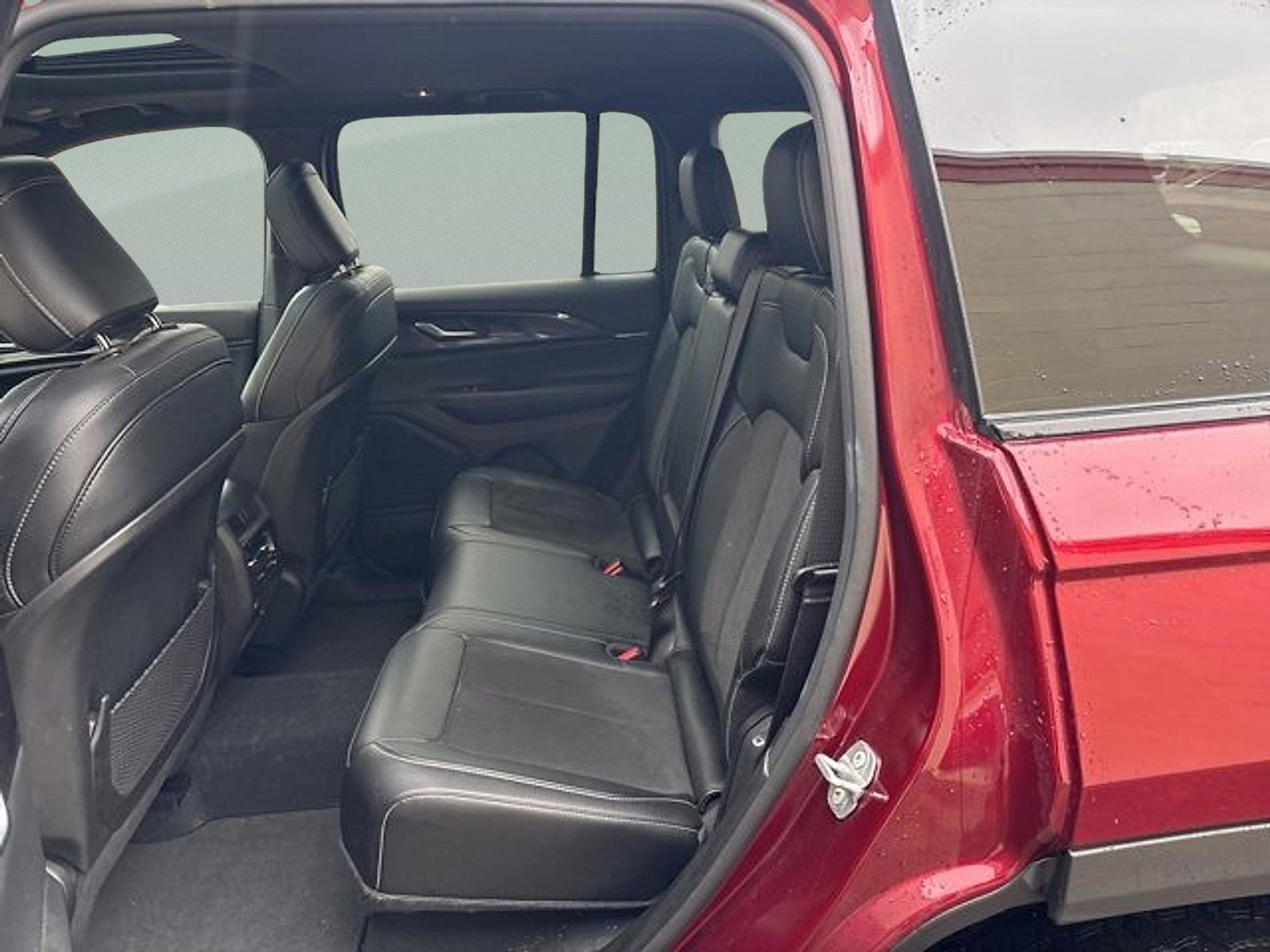 2023 Jeep Grand Cherokee Altitude 4x4