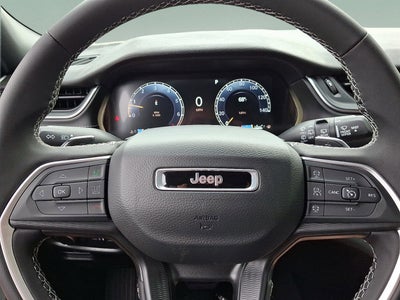 2025 Jeep Grand Cherokee GRAND CHEROKEE LAREDO X 4X4