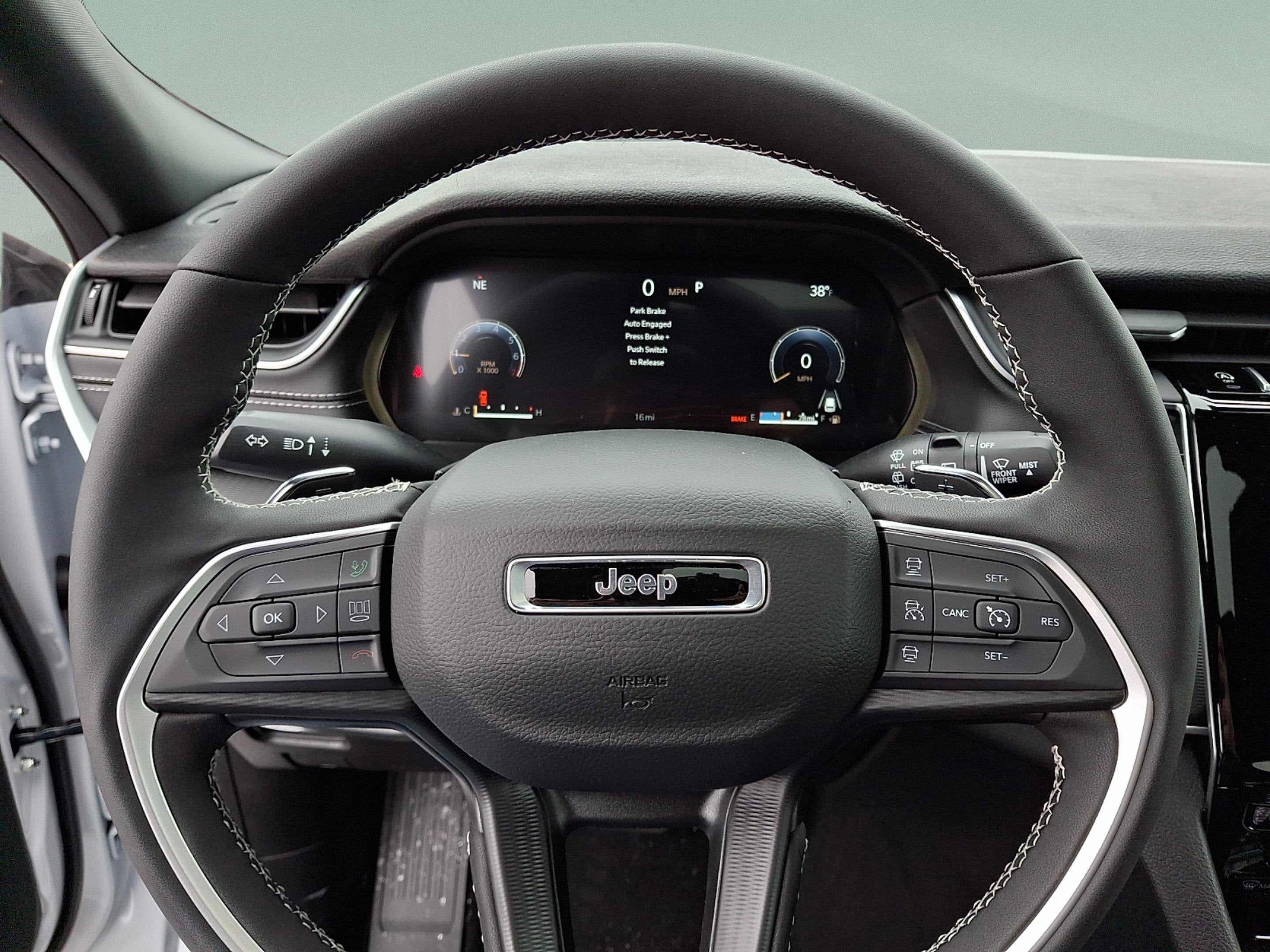 2025 Jeep Grand Cherokee GRAND CHEROKEE ALTITUDE X 4X4