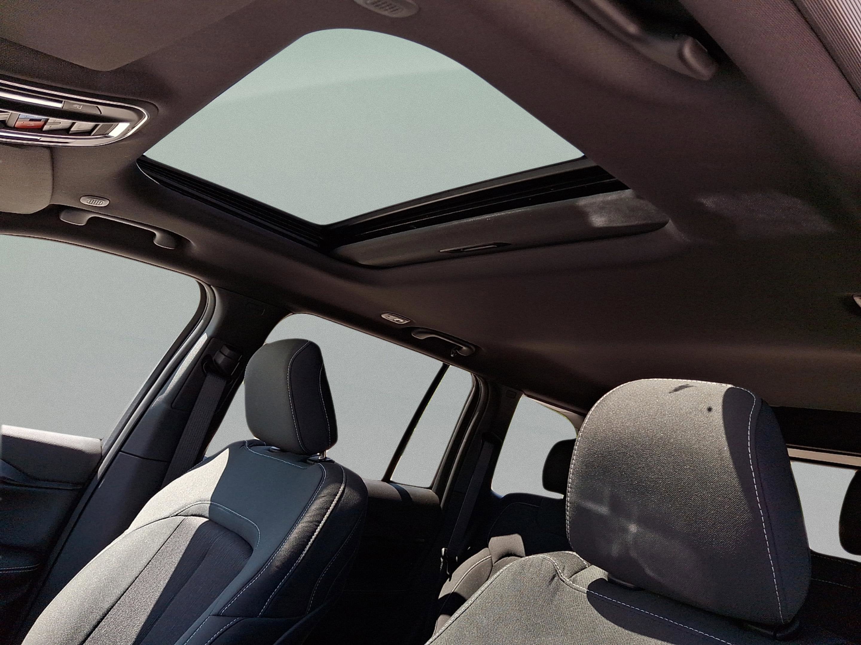 2026 Jeep Grand Cherokee GRAND CHEROKEE LAREDO X 4X4