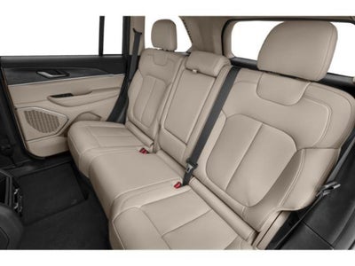 2023 Jeep Grand Cherokee Laredo X 4x4
