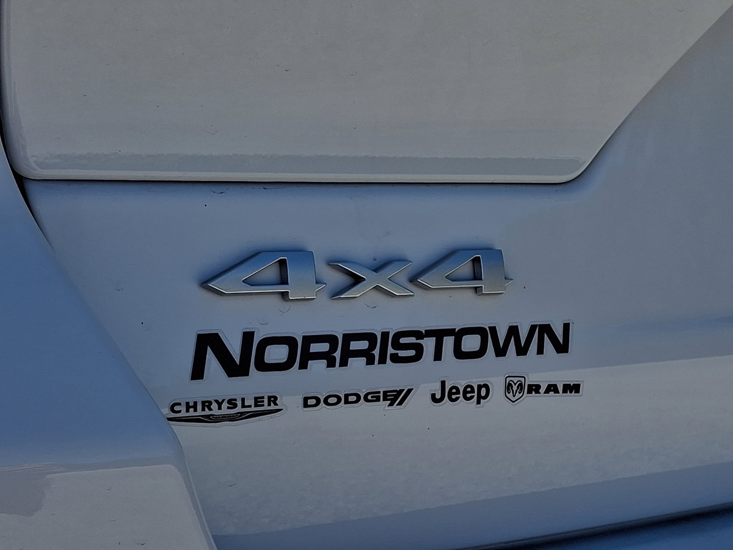 2027 Jeep Grand Cherokee Laredo X