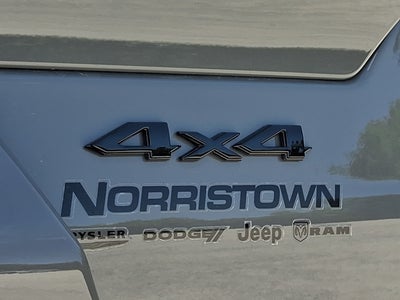 2027 Jeep Grand Cherokee Laredo Altitude