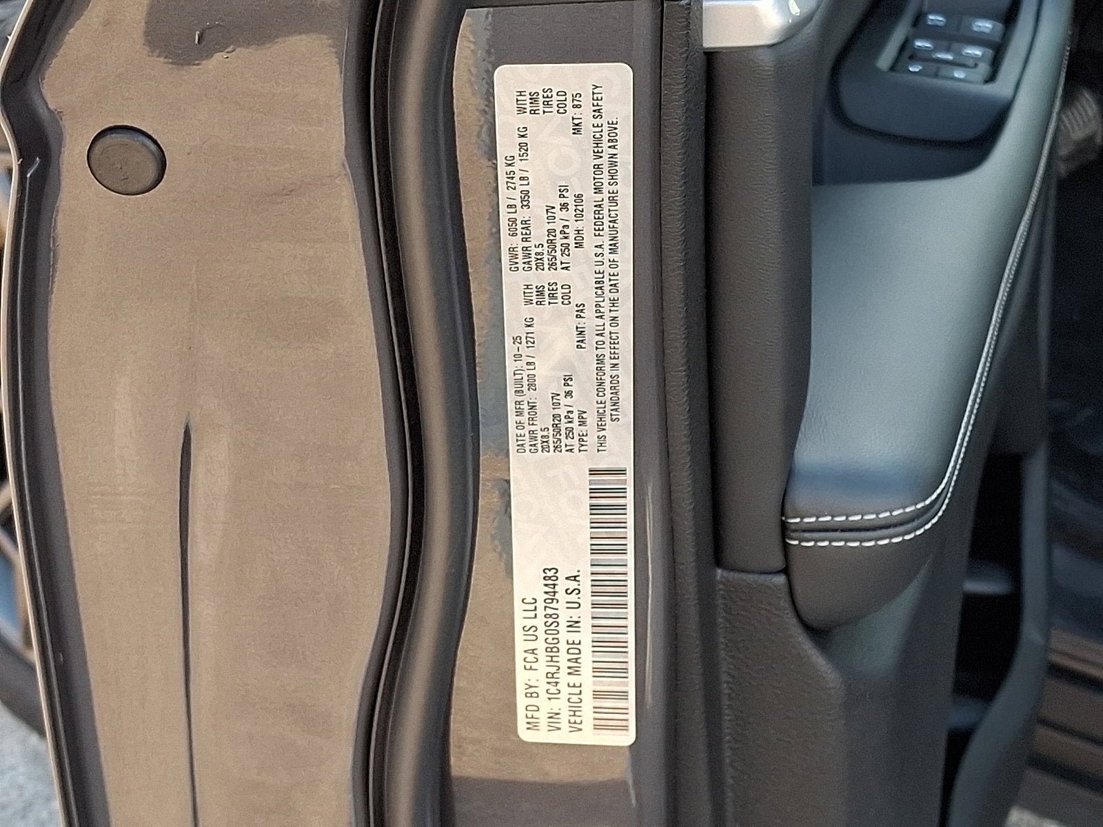 2025 Jeep Grand Cherokee GRAND CHEROKEE LIMITED 4X4