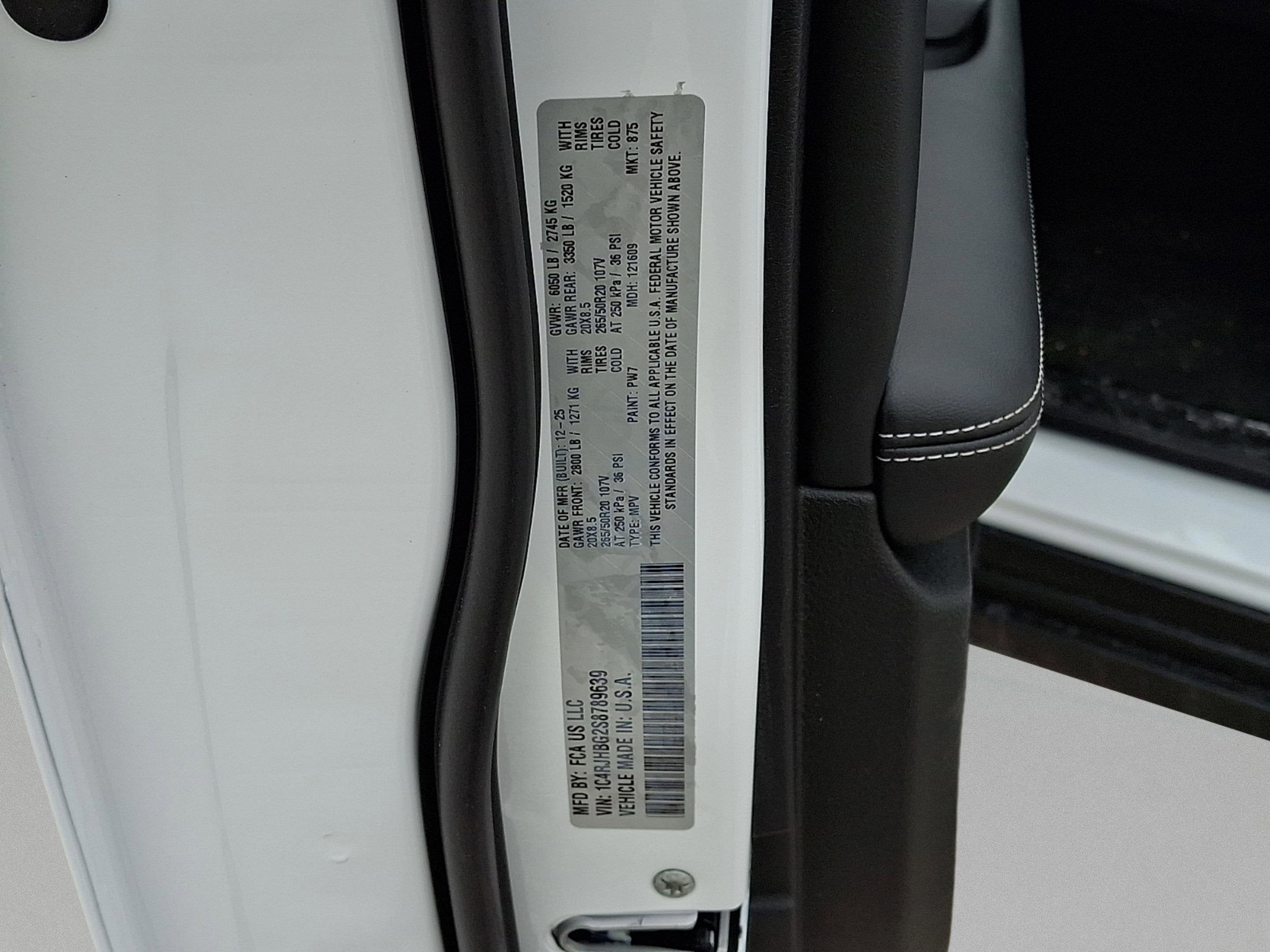 2025 Jeep Grand Cherokee GRAND CHEROKEE LIMITED 4X4