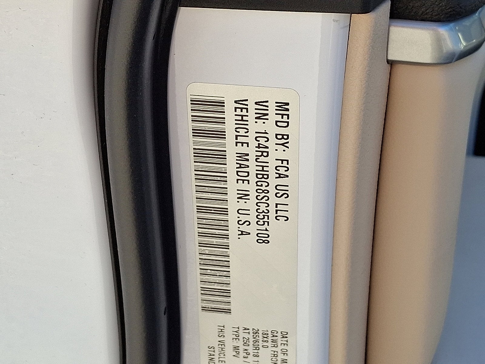 2025 Jeep Grand Cherokee GRAND CHEROKEE LIMITED 4X4