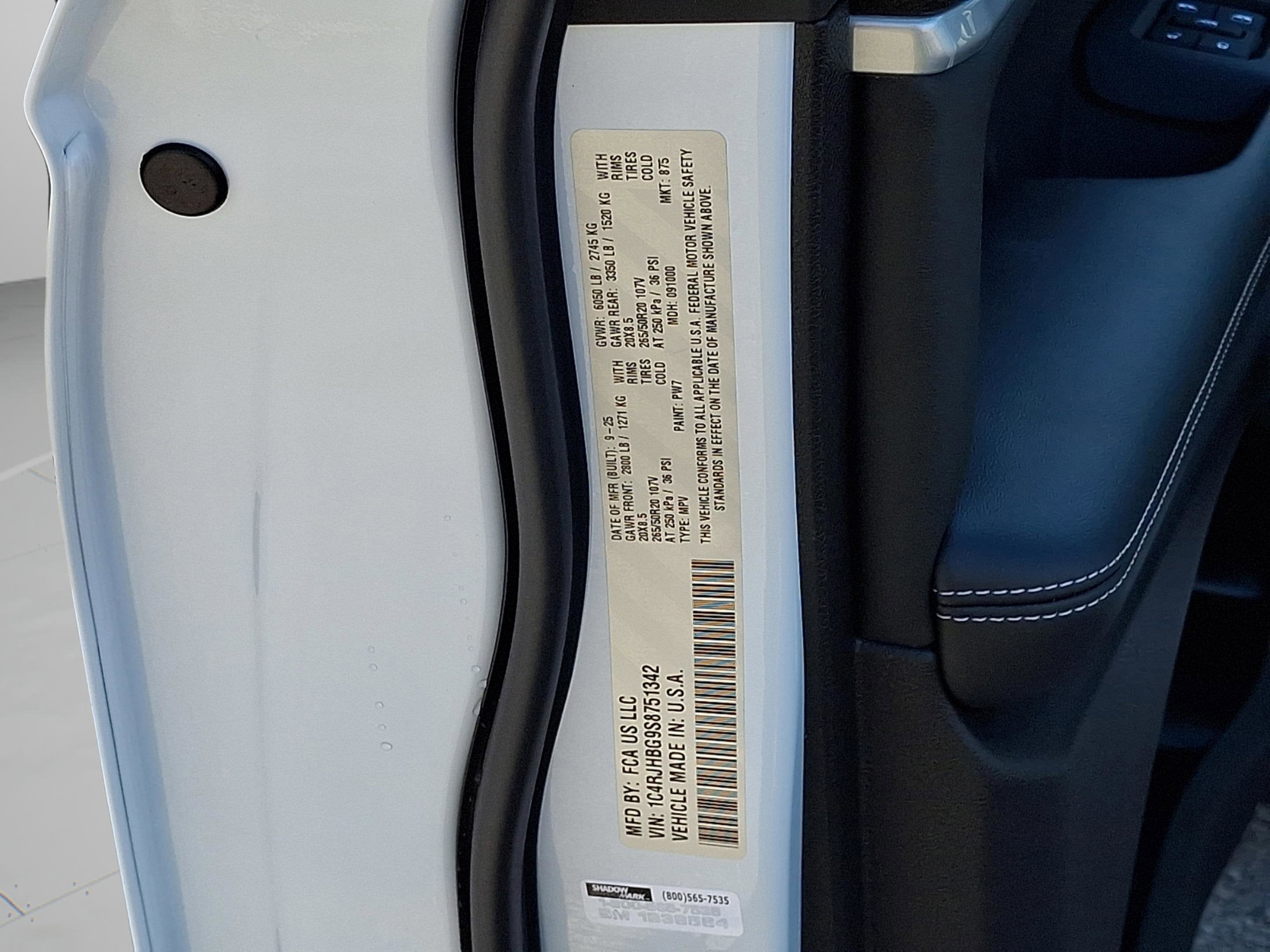 2025 Jeep Grand Cherokee GRAND CHEROKEE LIMITED 4X4