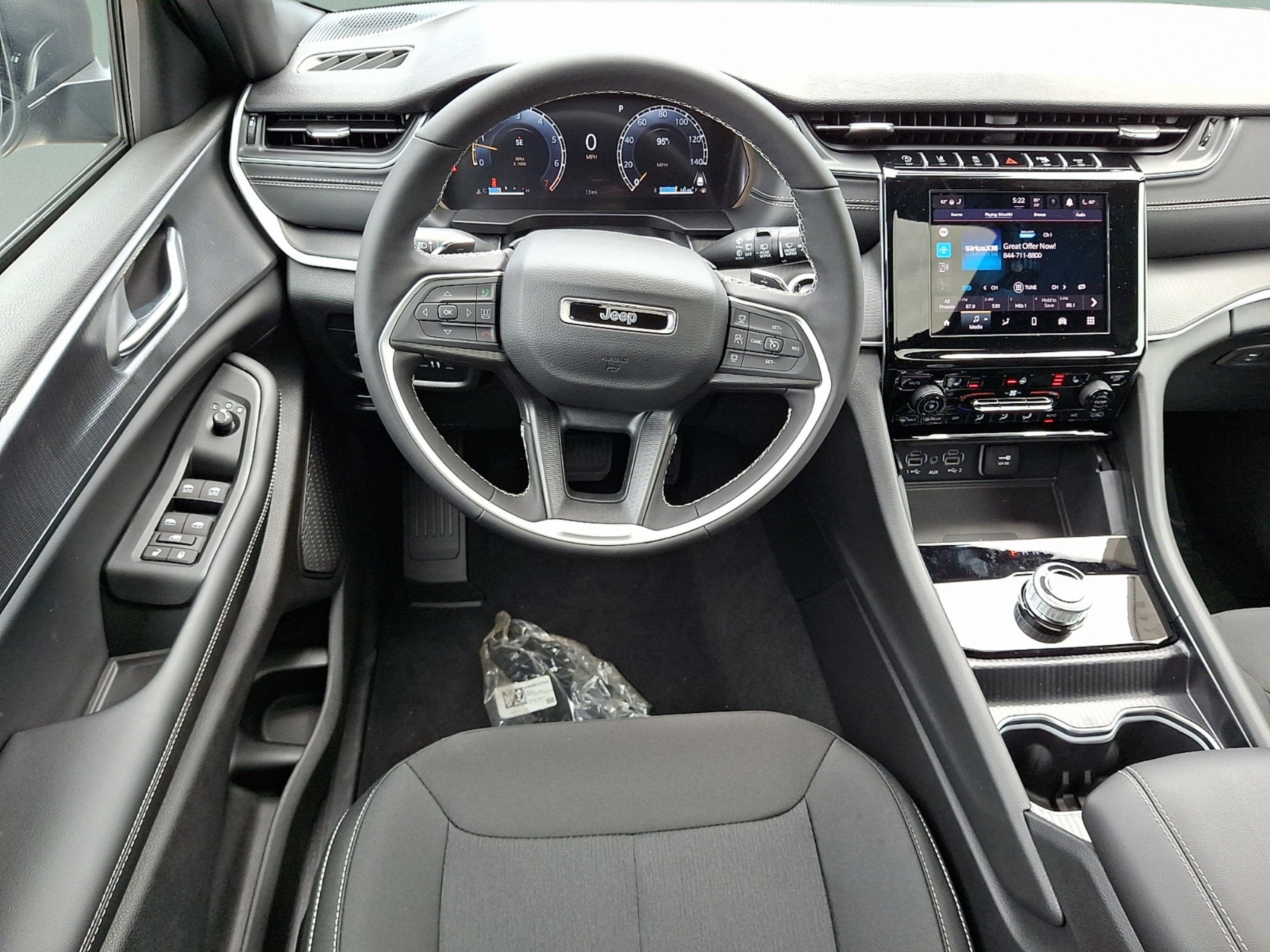2026 Jeep Grand Cherokee GRAND CHEROKEE L LAREDO X 4X4