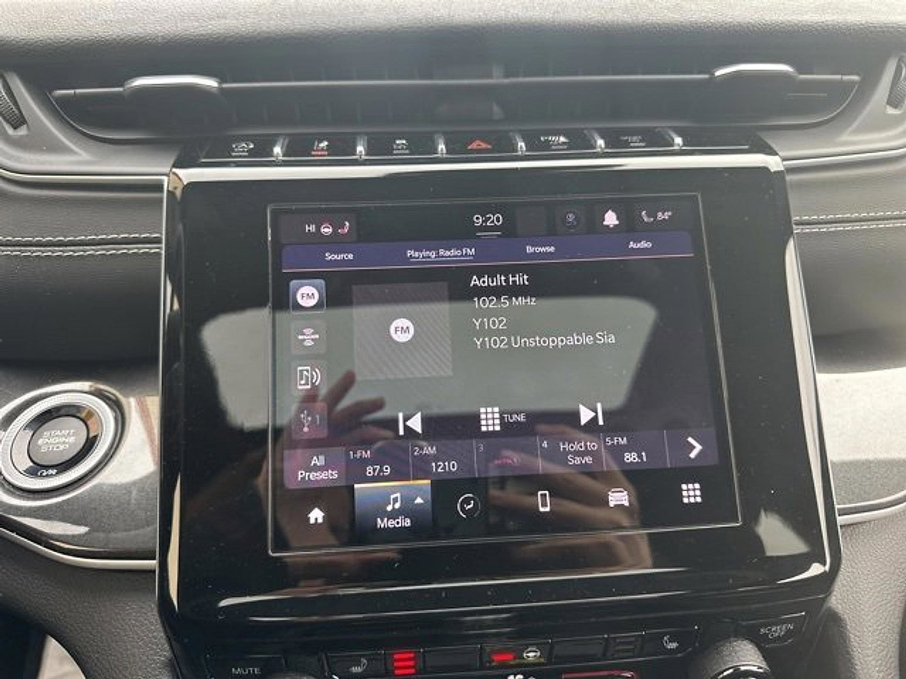 2023 Jeep Grand Cherokee L Altitude 4x4