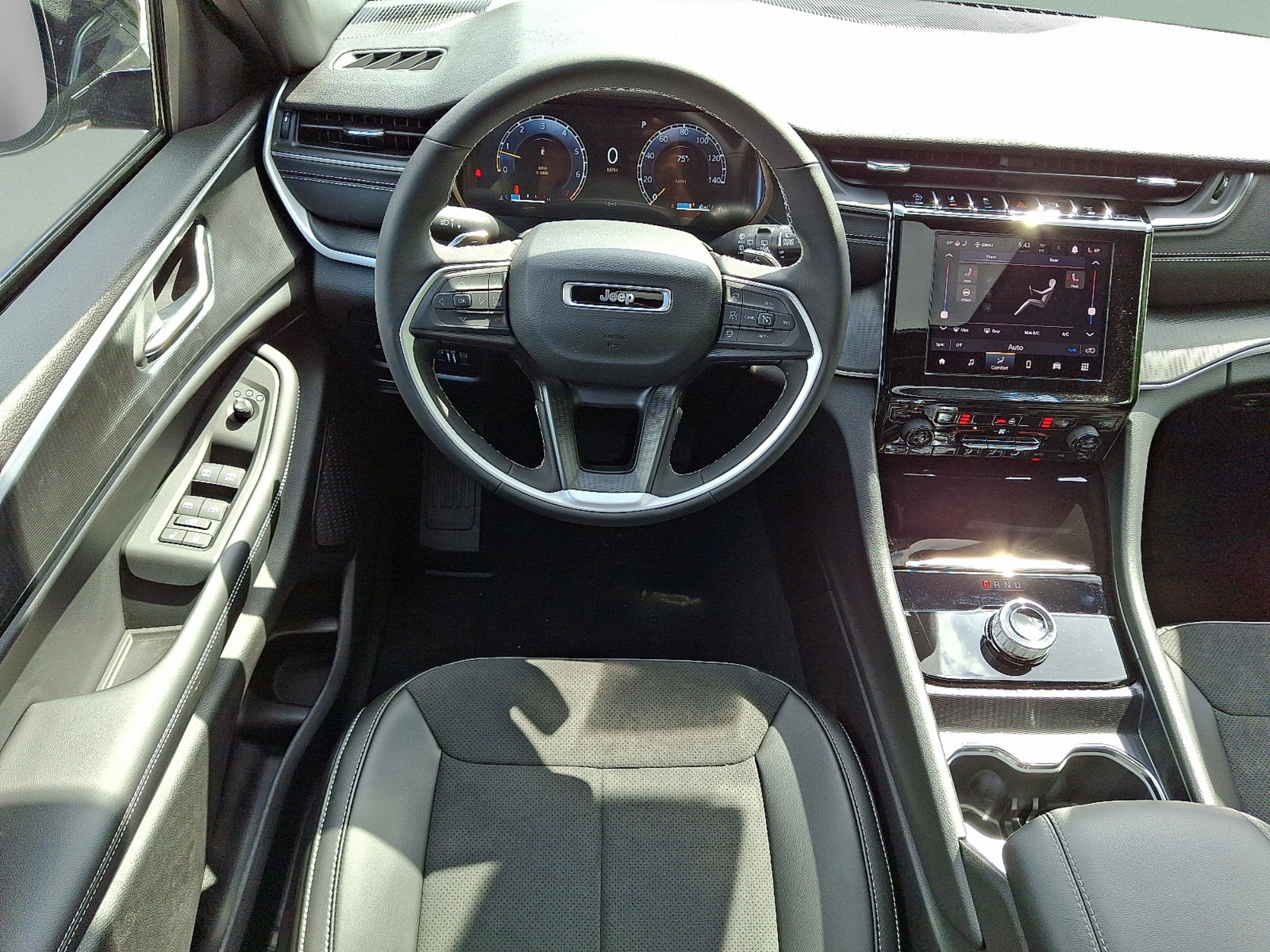 2025 Jeep Grand Cherokee GRAND CHEROKEE L ALTITUDE X 4X4