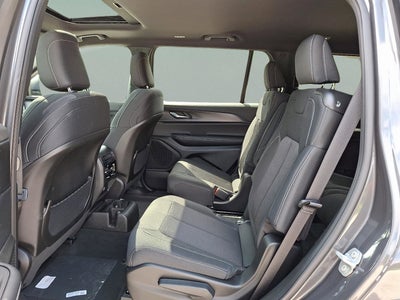 2025 Jeep Grand Cherokee GRAND CHEROKEE L LAREDO X 4X4