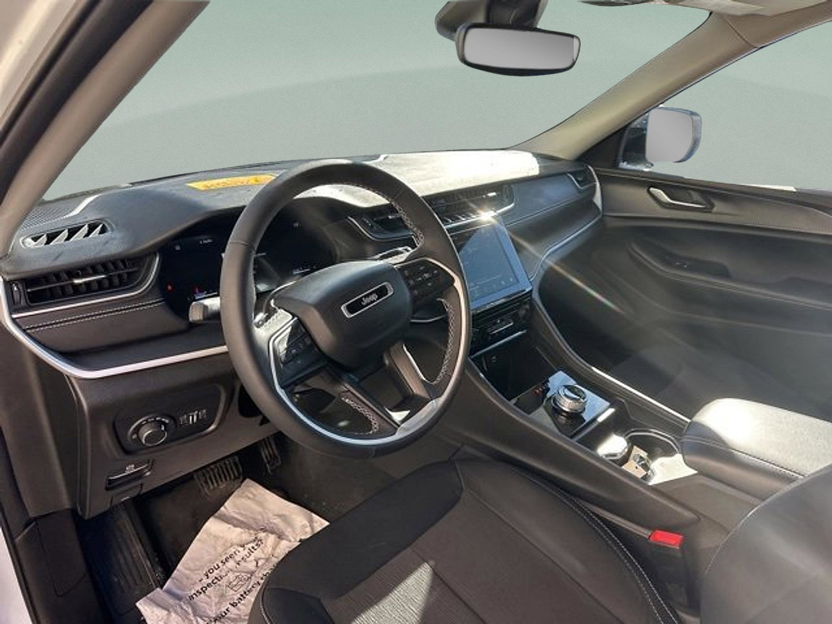 2024 Jeep Grand Cherokee L Laredo X 4x4