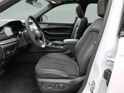 2026 Jeep Grand Cherokee GRAND CHEROKEE L LAREDO ALTITUDE 4X4