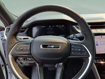 2026 Jeep Grand Cherokee GRAND CHEROKEE L LAREDO ALTITUDE 4X4