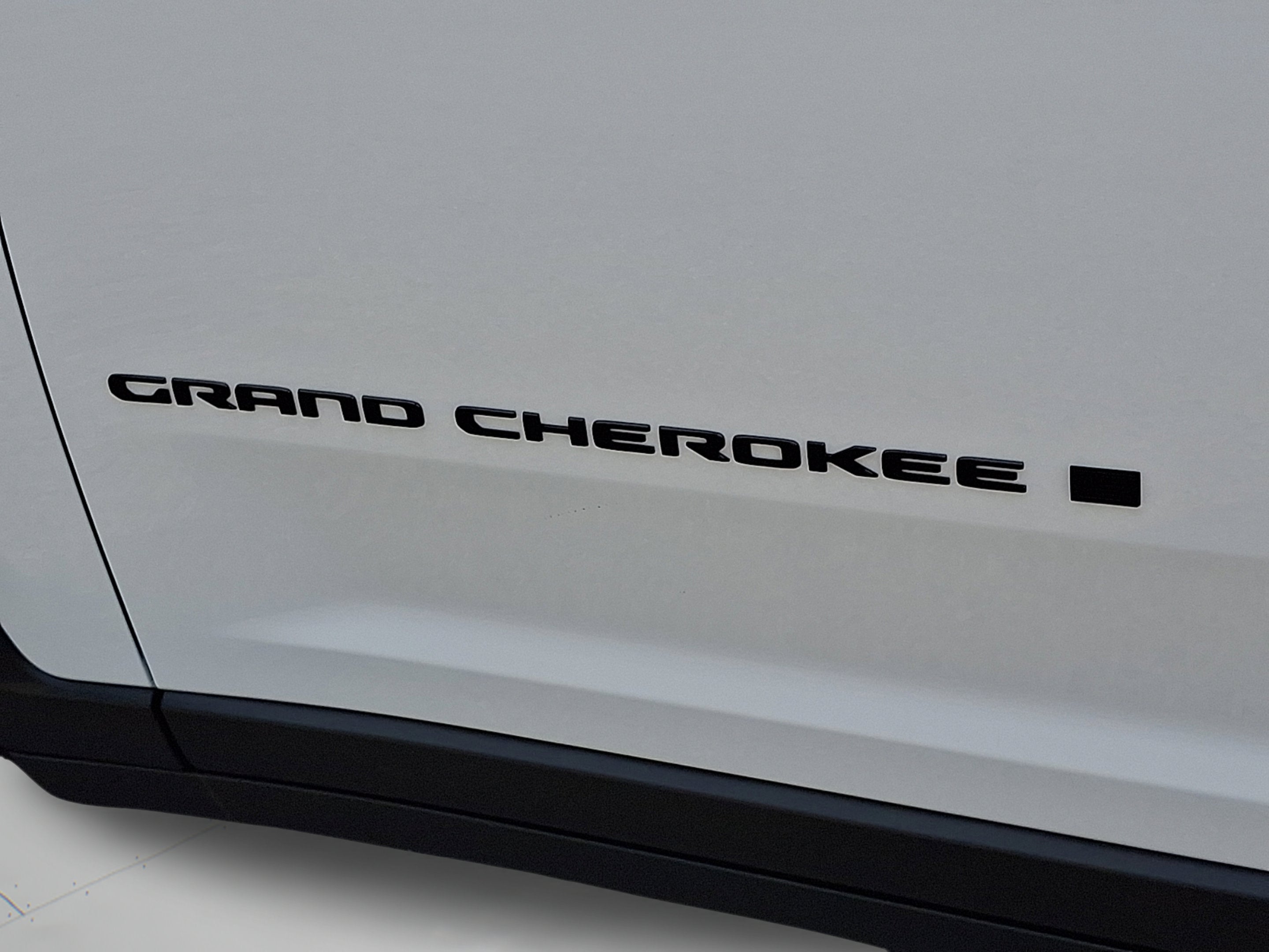2026 Jeep Grand Cherokee GRAND CHEROKEE L LAREDO ALTITUDE 4X4